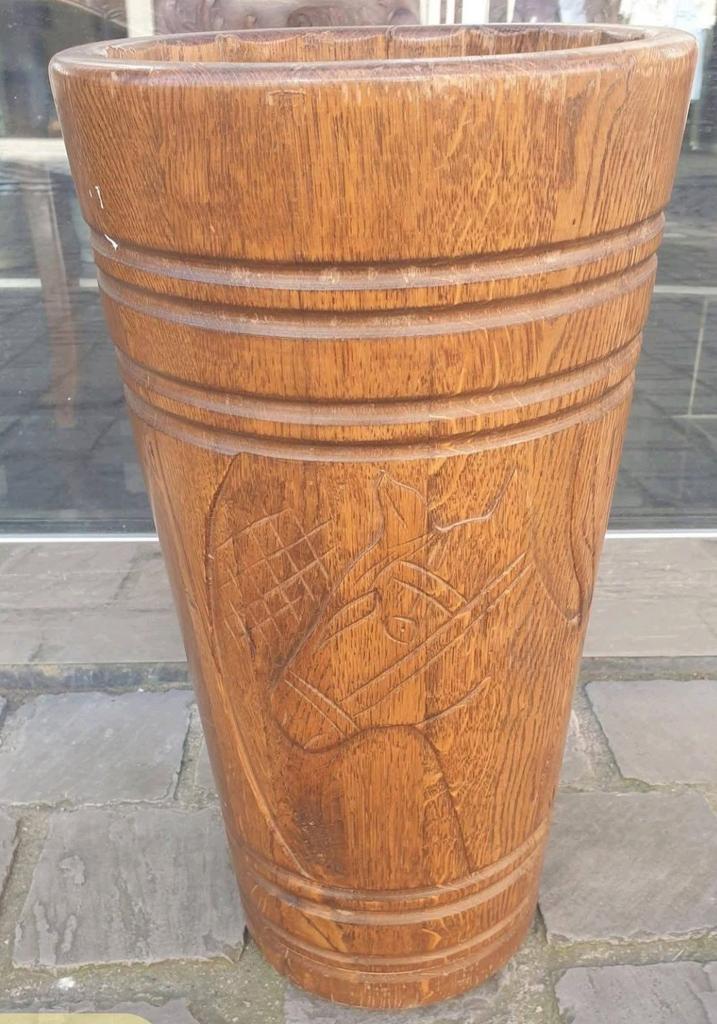 Eiken paraplubak met gegraveerde paardenkop H 50 cm, Ophalen