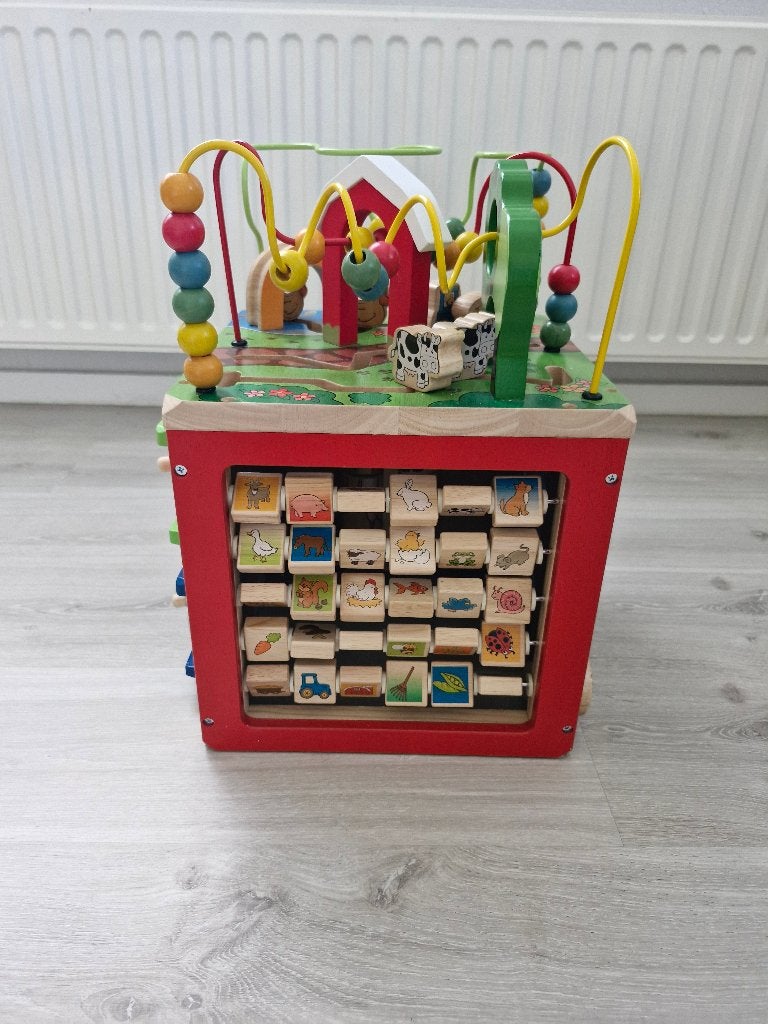 Houten activiteitenkubus, Kinderen en Baby's, Speelgoed | Houten speelgoed, Ophalen, Zo goed als nieuw