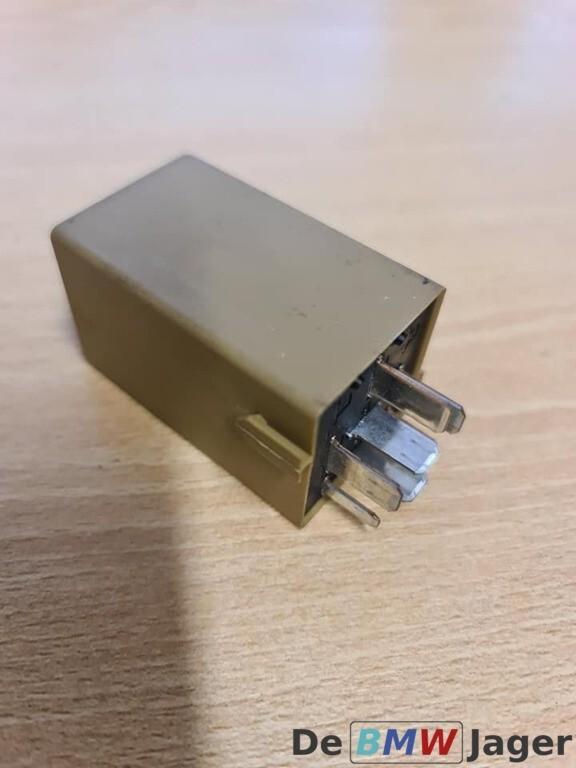 Relais ruitenwisser BMW E36 E38 E39 E60 E61 E53  61368384505, Auto-onderdelen, Gebruikt, Ophalen of Verzenden, BMW, BMW