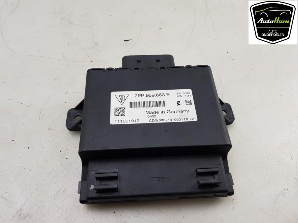 SPANNINGSREGELAAR Porsche Panamera (970) (01-2009/12-2016), Gebruikt, Porsche
