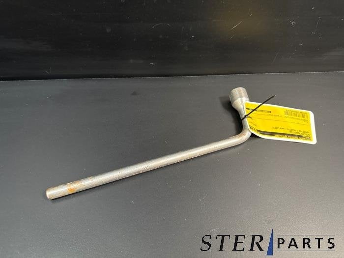 Clé pour écrous de roue d'un Mercedes C-Klasse, 3 mois de garantie, Utilisé, -, -