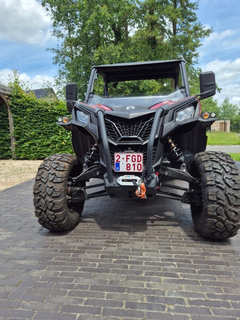 Can am maverick 1000r, Motos