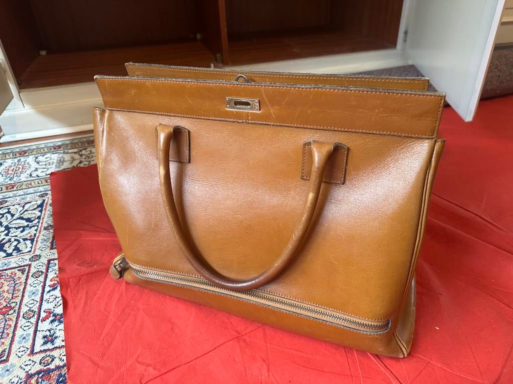 Sac Delvaux vintage en cuir annee 70-90, Bijoux, Sacs & Beauté, Enlèvement, Utilisé