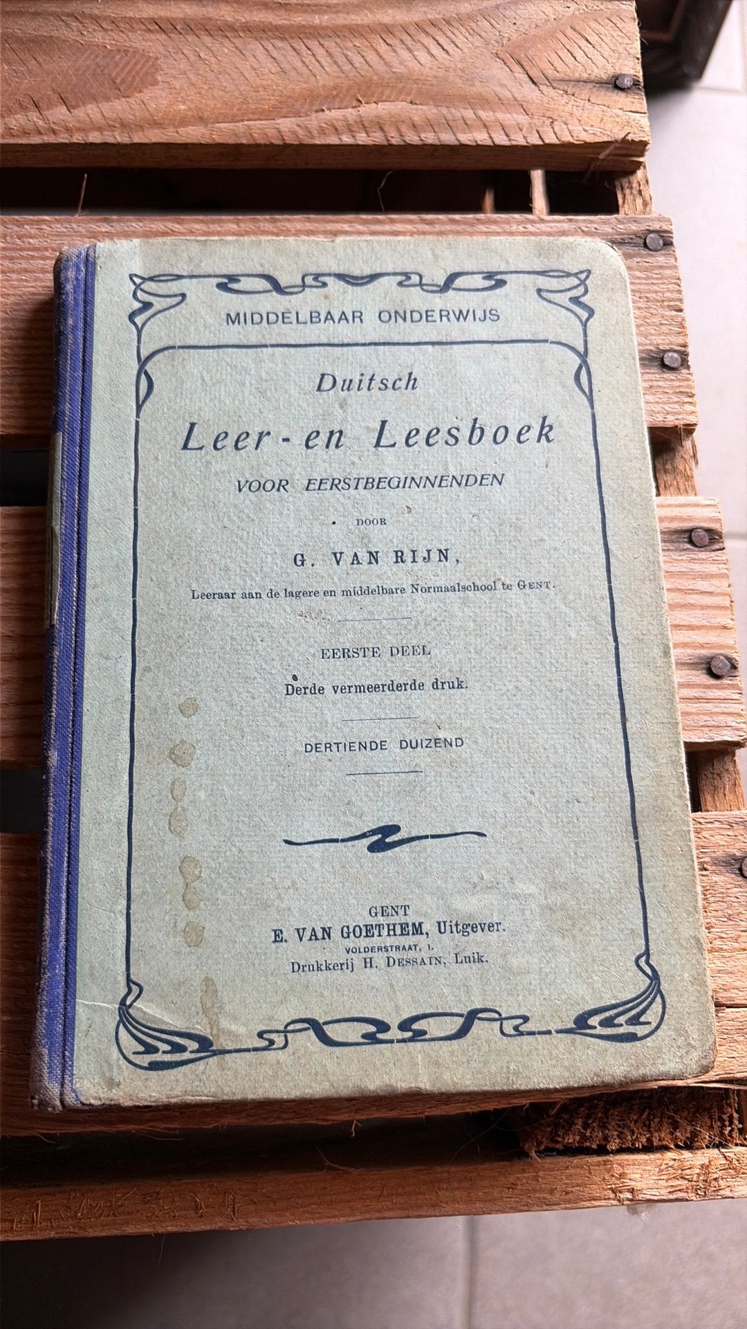 Oud schoolboek van 1900, Ophalen