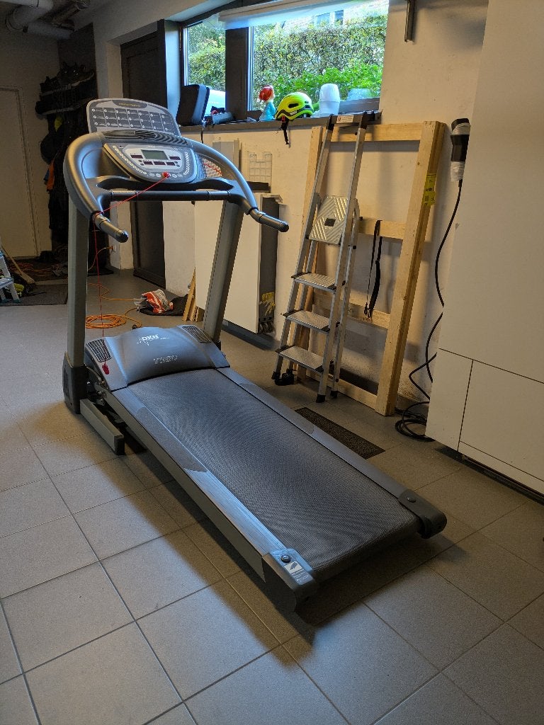 Semi-professionele loopband DKN T980, Ophalen, Gebruikt, Metaal, Loopband