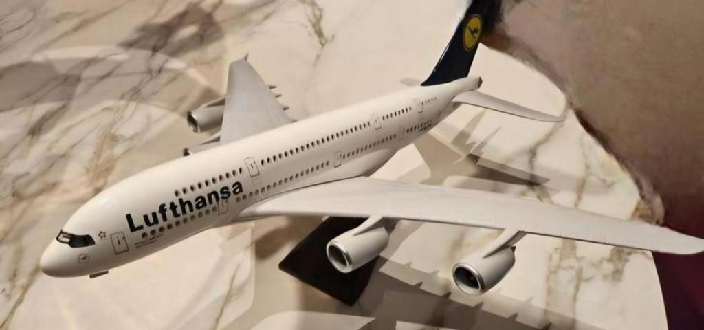 Maquette Airbus A-380 Lufthansa, Enlèvement ou Envoi