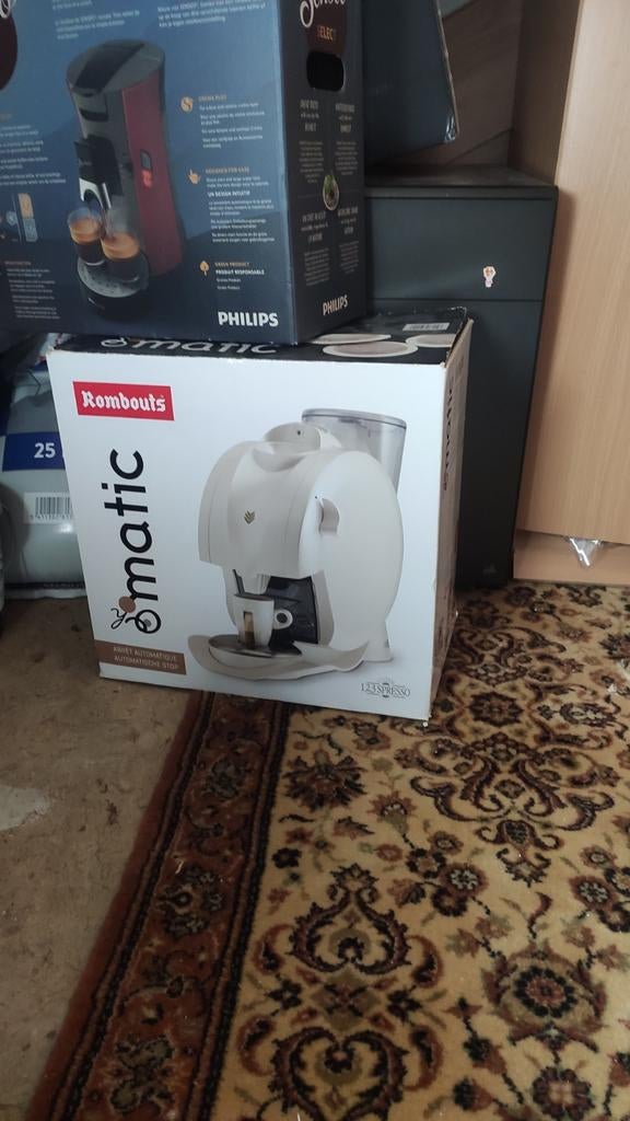 Koffiemachine van Rombout, werkt met pads, Elektronische apparatuur, Koffiezetapparaten, Ophalen, Koffiemachine
