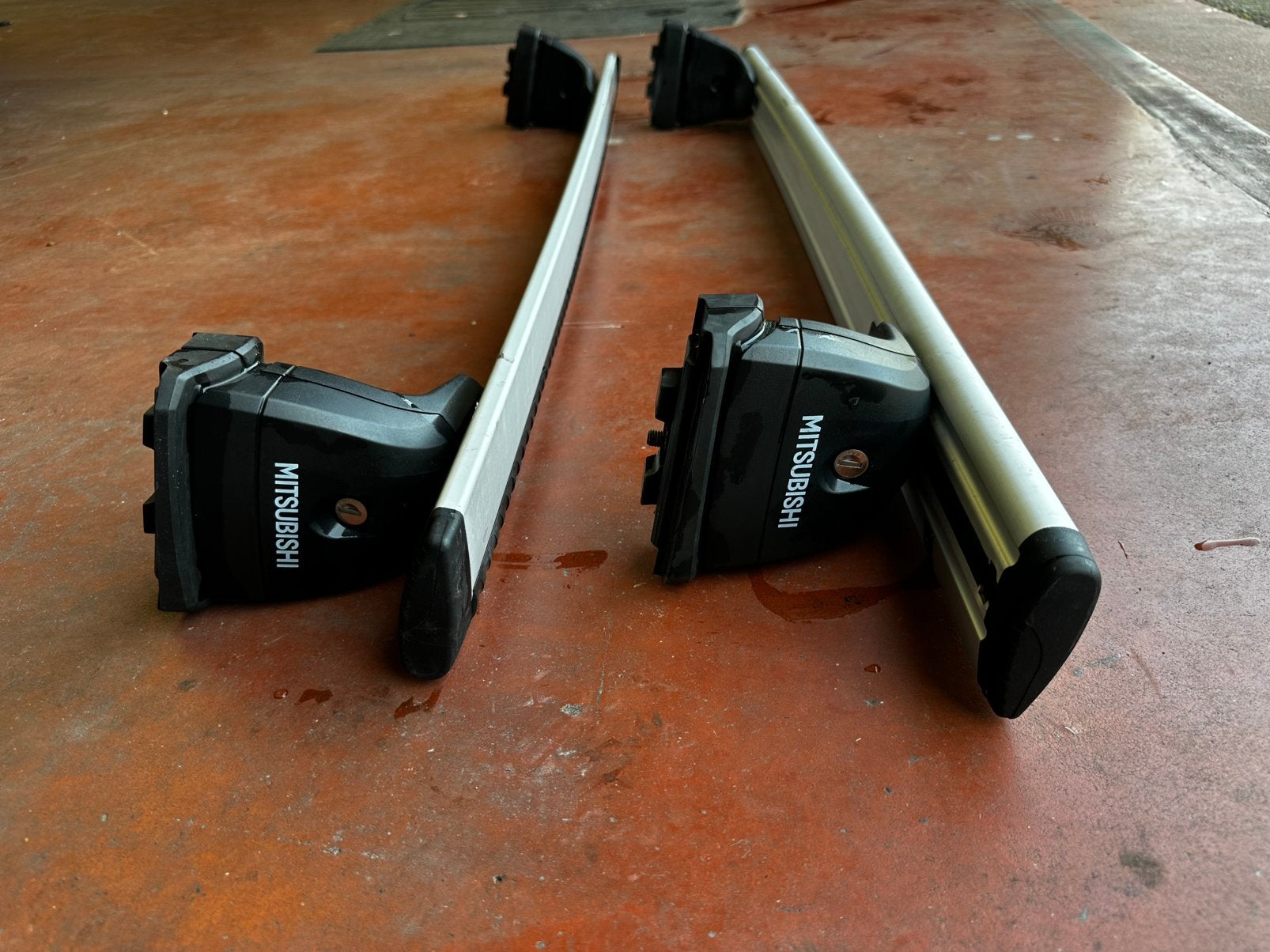 Barre des toit Mitsubishi L200, Enlèvement ou Envoi, Comme neuf