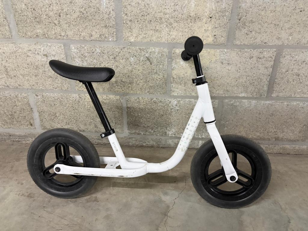 BTWIN DRAISIENNE ENFANT 10 POUCES RUNRIDE..., Enlèvement, Utilisé
