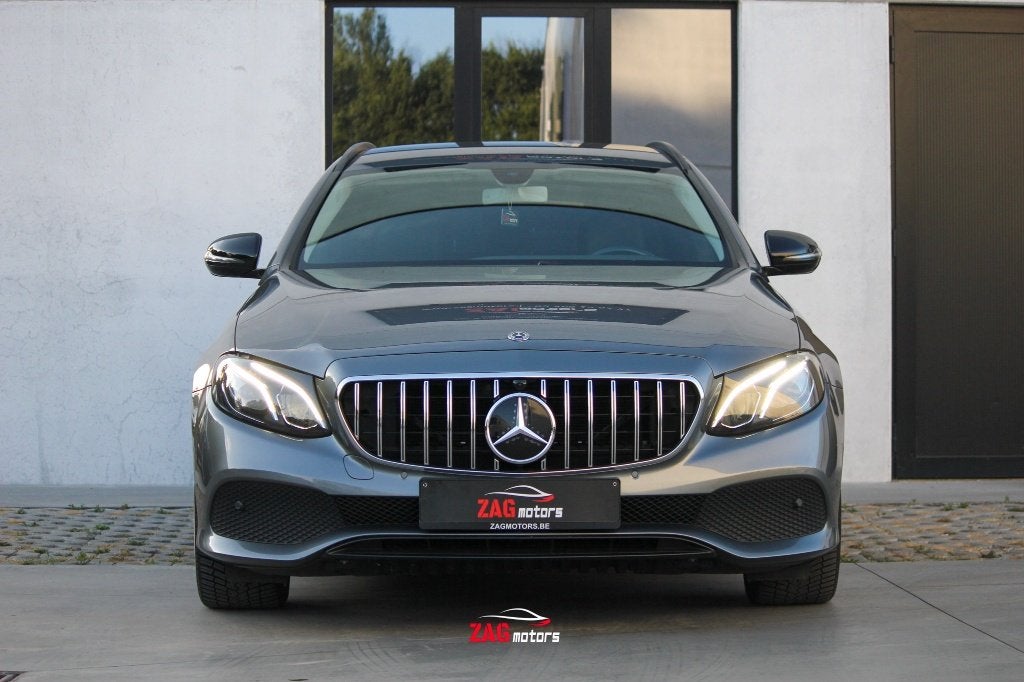 Mercedes-Benz E200 Avantgarde AMG | Carplay |19 pouces | ACC, Phares entièrement LED, Euro 6, Entreprise, Garantie prolongée