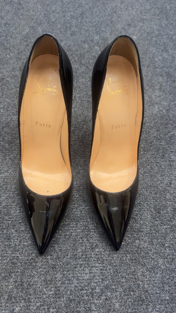 Christian Louboutin hakken, Ophalen, Zo goed als nieuw
