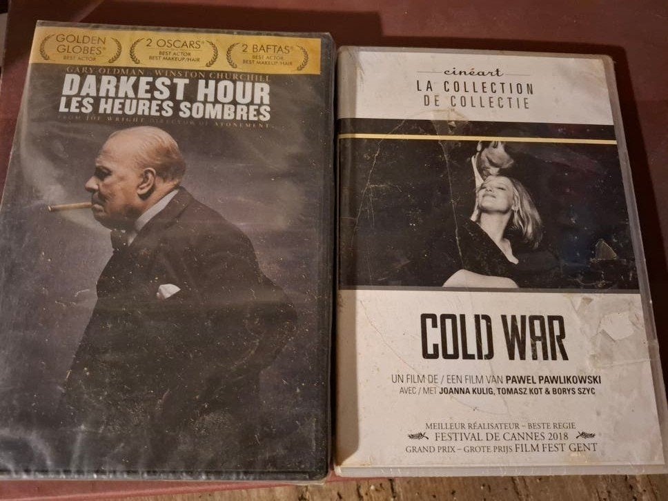 2 x dvd cold war en darkest hour, Enlèvement