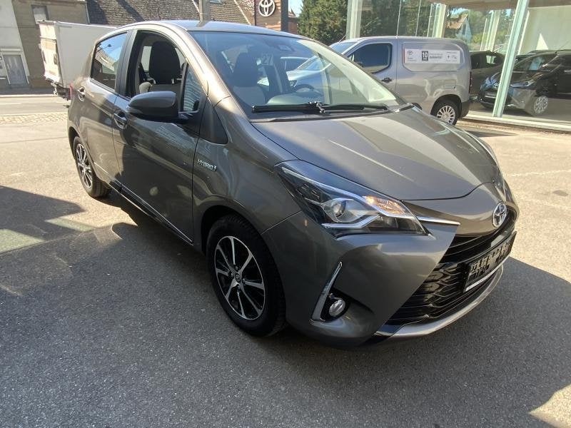 Toyota Yaris Comfort & Pack Y-CONIC, Argent ou Gris, Achat, Euro 6, 73 ch