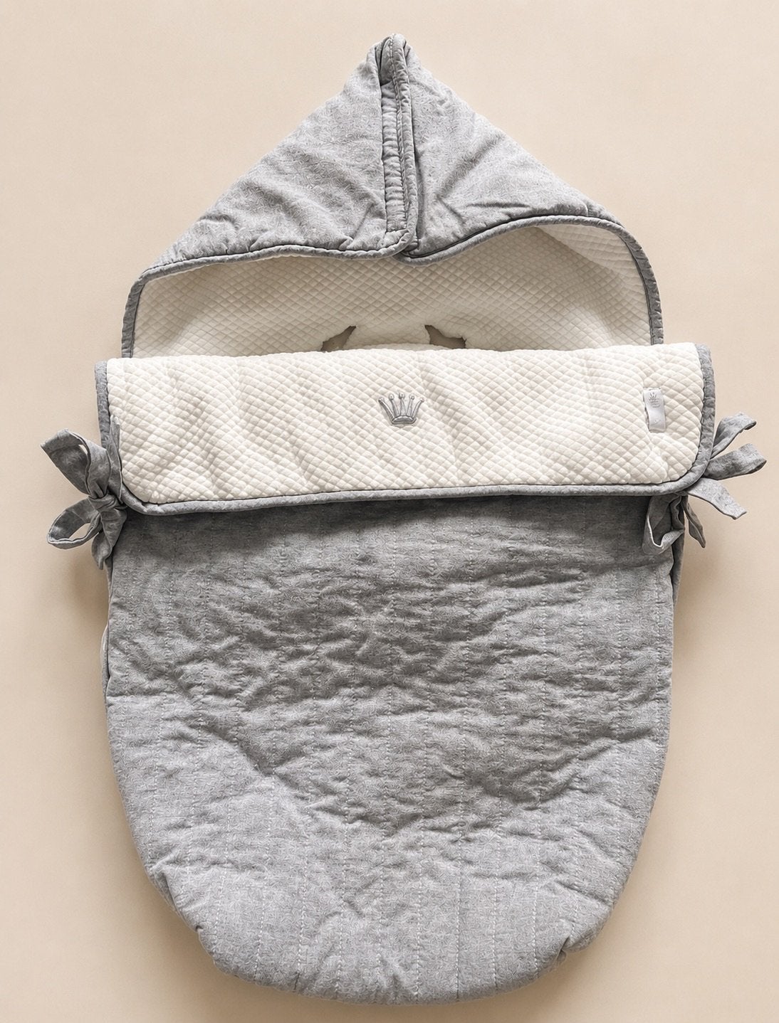 Engelennestje/voetenzak first, Enfants & Bébés, Couvertures, Sacs de couchage & Produits pour emmailloter, Enlèvement, Comme neuf
