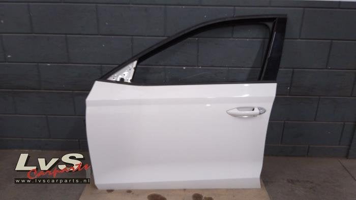 Portier 4Deurs links-voor van een Skoda Octavia (LF9E), Gebruikt, -, Deur, -