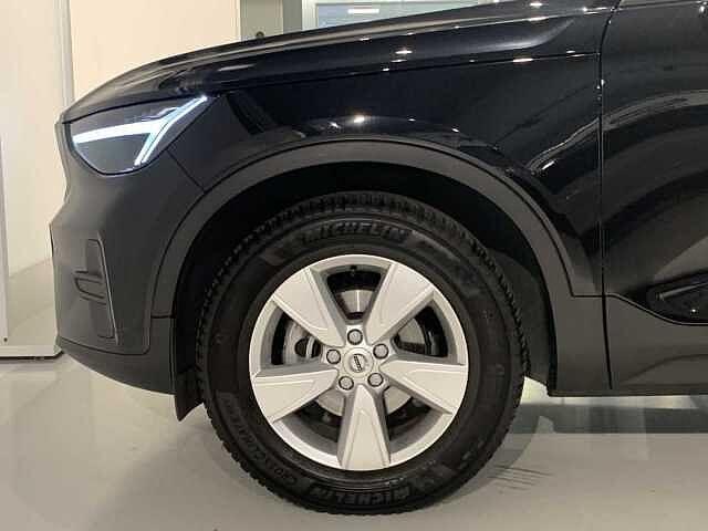 Volvo XC40 T2 Automaat Micro Hybrid + electr trekhaak, Auto's, Parkeersensor, Euro 6, Zwart, Bedrijf