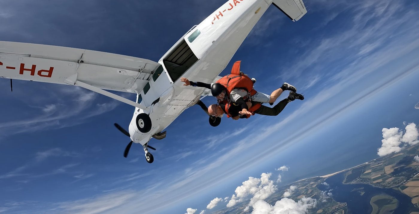 Extreme skydive zeeland met video, Tickets & Billets