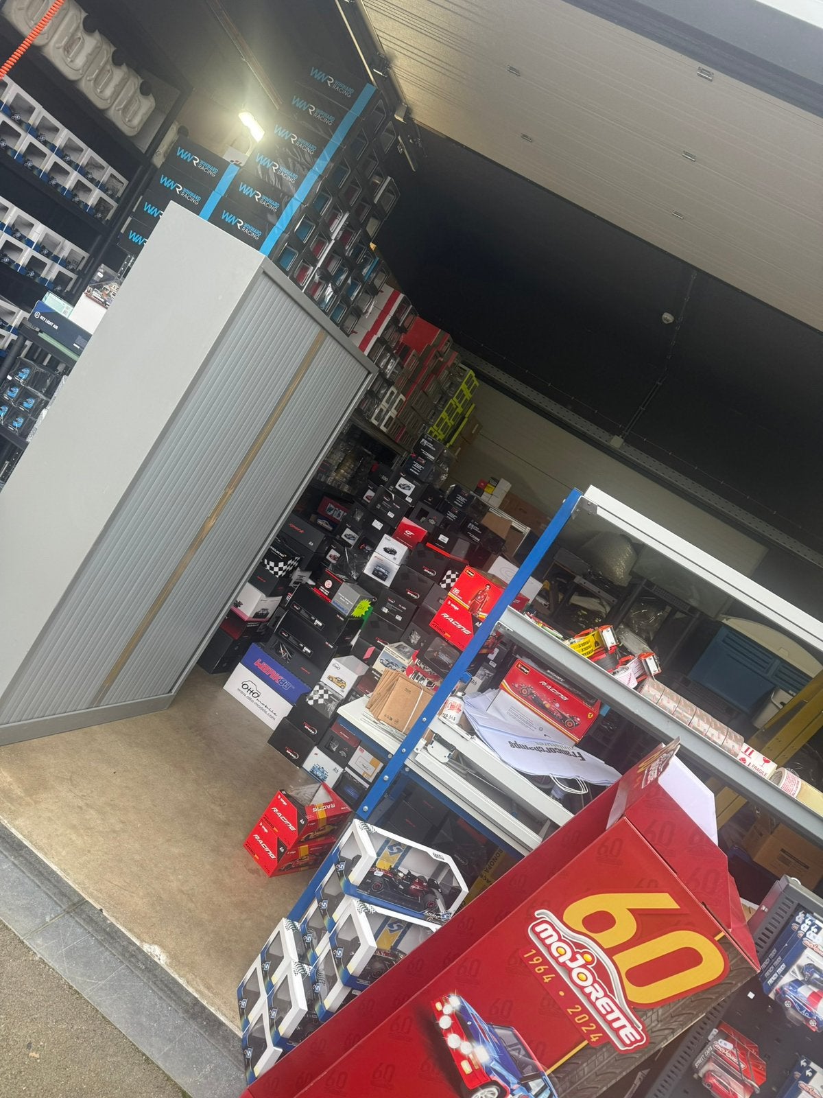 LOT PRO / DÉSTOCKAGE] Stock massif de Voitures Miniatures, Enlèvement, Voiture