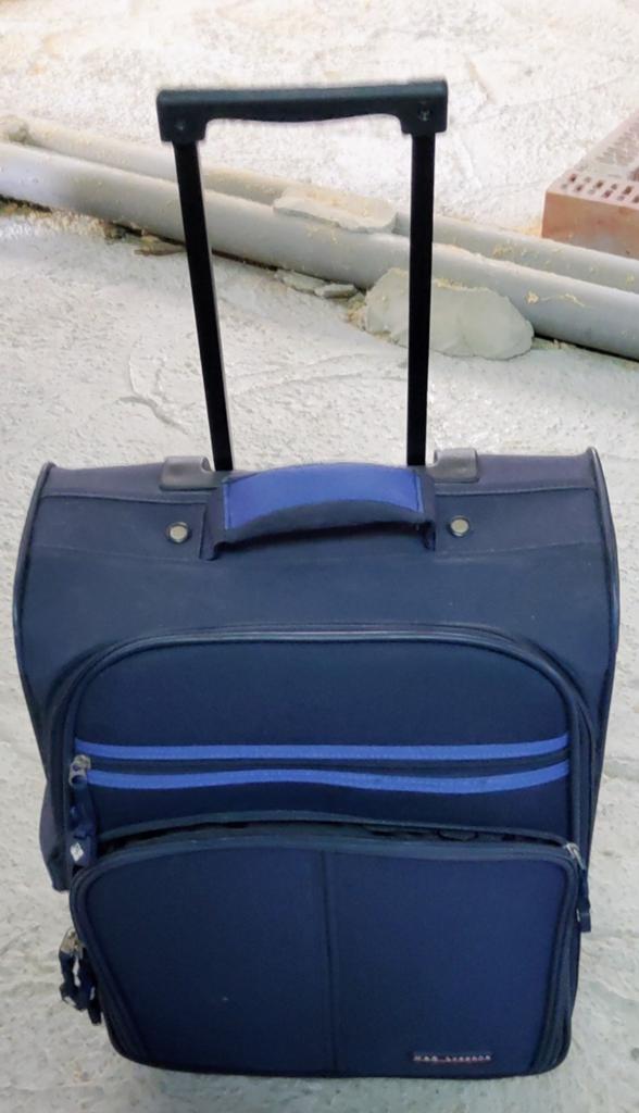 Bonne affaire, valises, 10€ chacune, Bijoux, Sacs & Beauté, Valises, Enlèvement