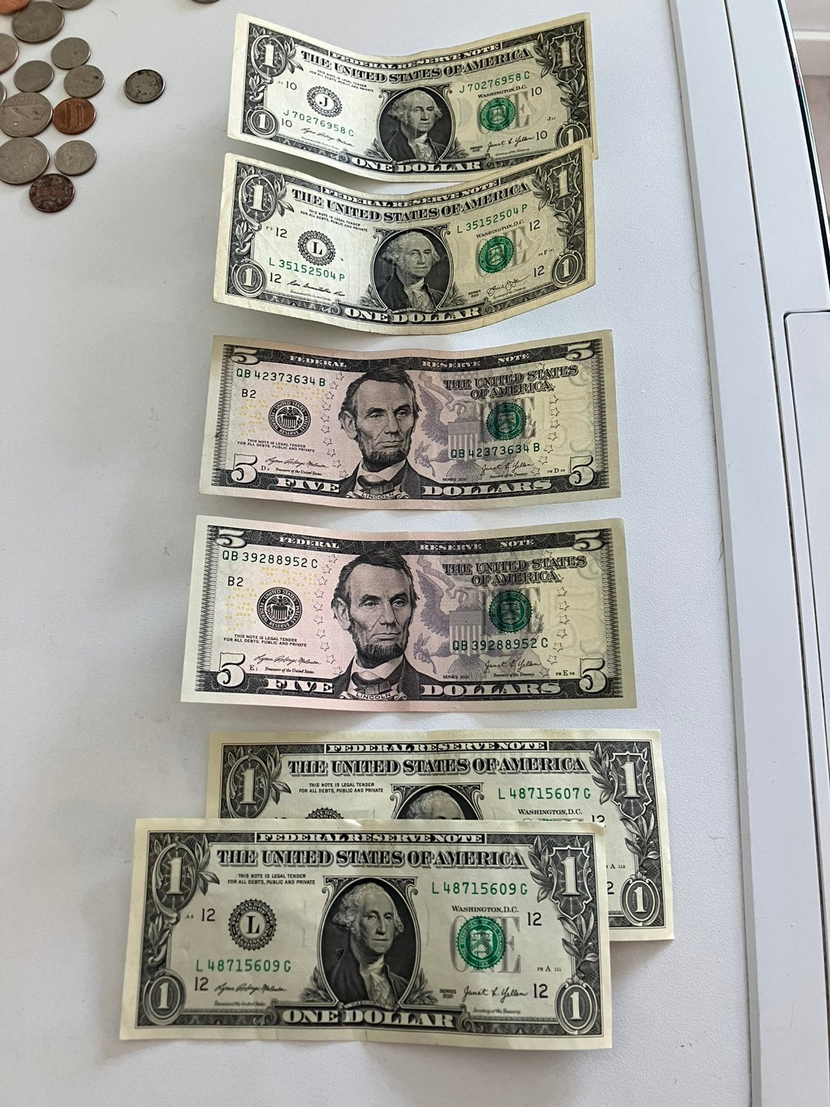 14 dollars américains - 4 fois 1 dollar et 2 fois 5 dollars, Enlèvement ou Envoi