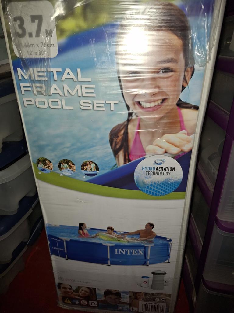 Intex zweembad, Ophalen
