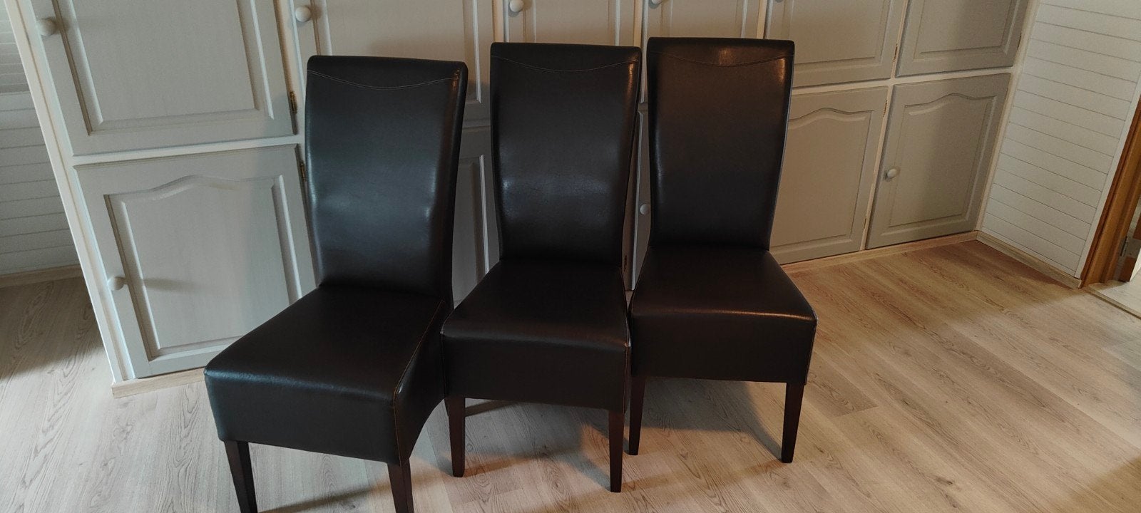 Ieder stoelen, Huis en Inrichting, Stoelen, Ophalen, Bruin