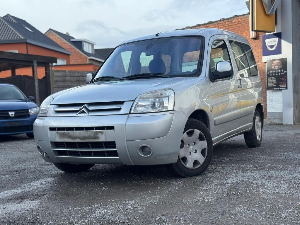 Citroën Berlingo - 2006 - 1.4 essence-12/2007 - AIRCO EURO 4, Auto's, Monovolume, 4 cilinders, Euro 4, Zilver of Grijs