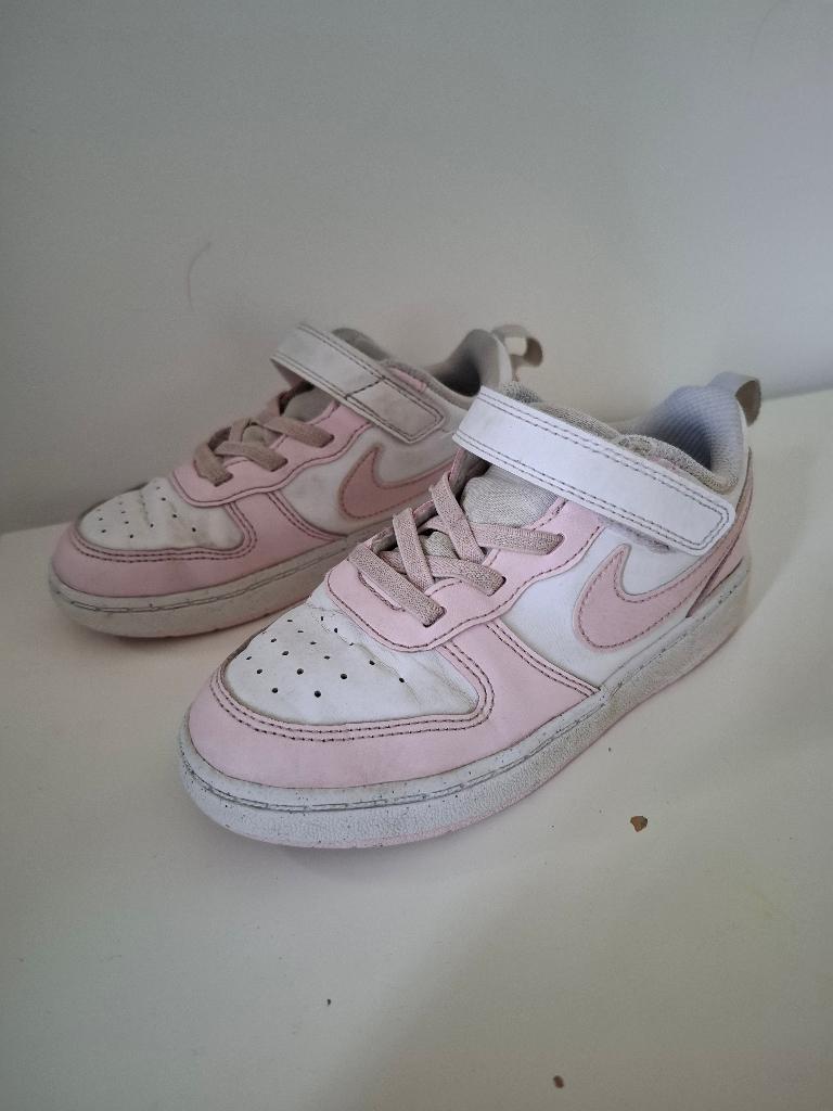 schoenen kinderen, Enfants & Bébés, Vêtements enfant | Chaussures & Chaussettes, NIKE, Enlèvement, Utilisé, Chaussures