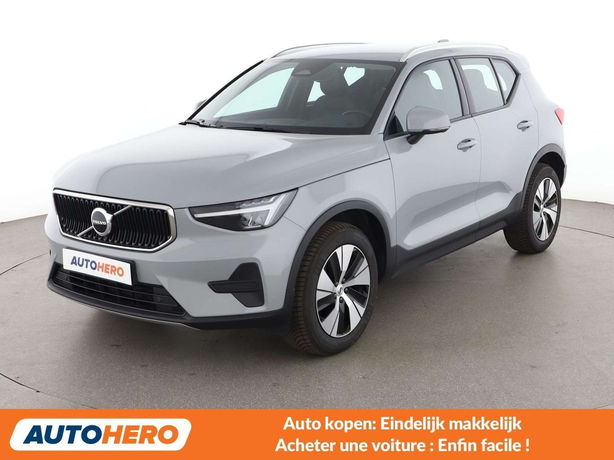 Volvo XC40 2.0 B3 Mild-Hybrid Core 2WD (automatique), Autos, Cuir, Argent ou Gris, Achat, Euro 6