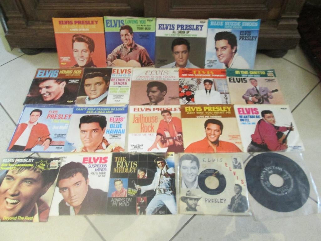 19 Vinyl Singles van Elvis Presley, Cd's en Dvd's, Vinyl Singles, Single, Zo goed als nieuw, 1960 - 1969, Fotohoes