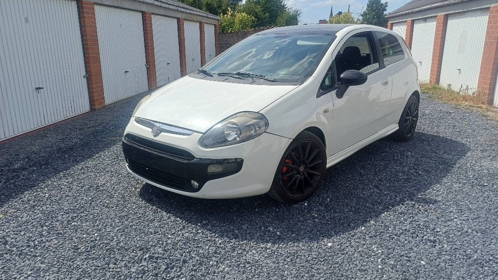 Fiat punto evo Édition sport 1.6 multijet  export, Autos, Euro 5, 139 g/km, 1200 kg, 3 places