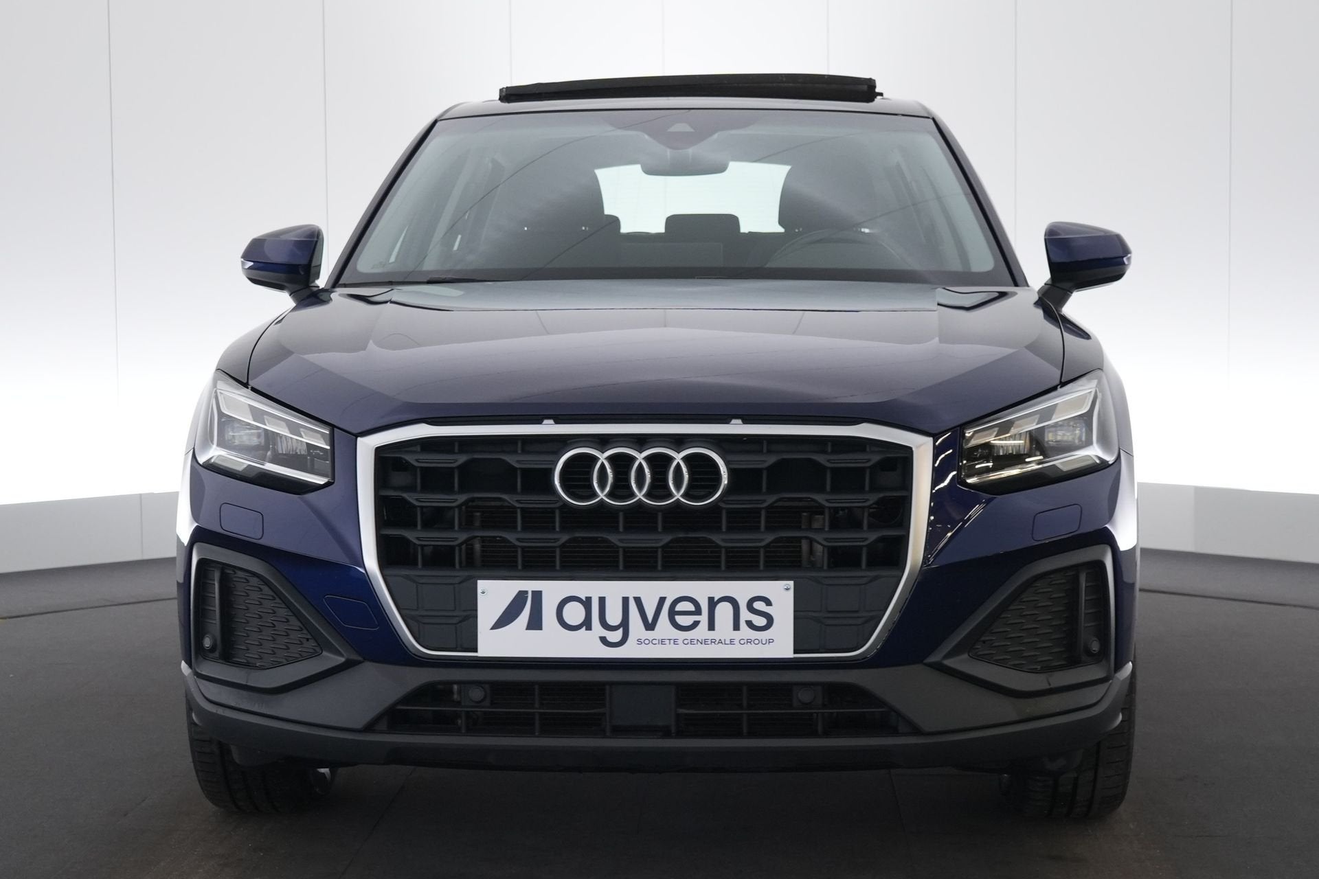 (2BVW250) AUDI Q2, Auto's, Audi, Stof, Blauw, Bedrijf, 5 deurs