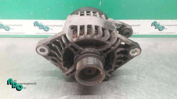 Dynamo van een Alfa Romeo 156 (156 98-), Auto-onderdelen, Motor en Toebehoren, Alfa Romeo, Gebruikt, 3 maanden garantie, Ophalen of Verzenden