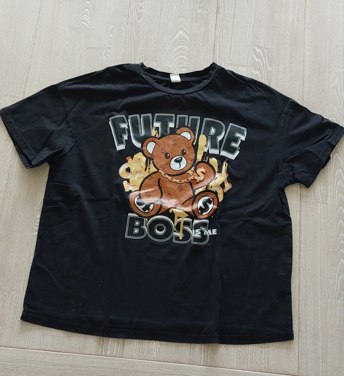 2 T-shirts, Enlèvement