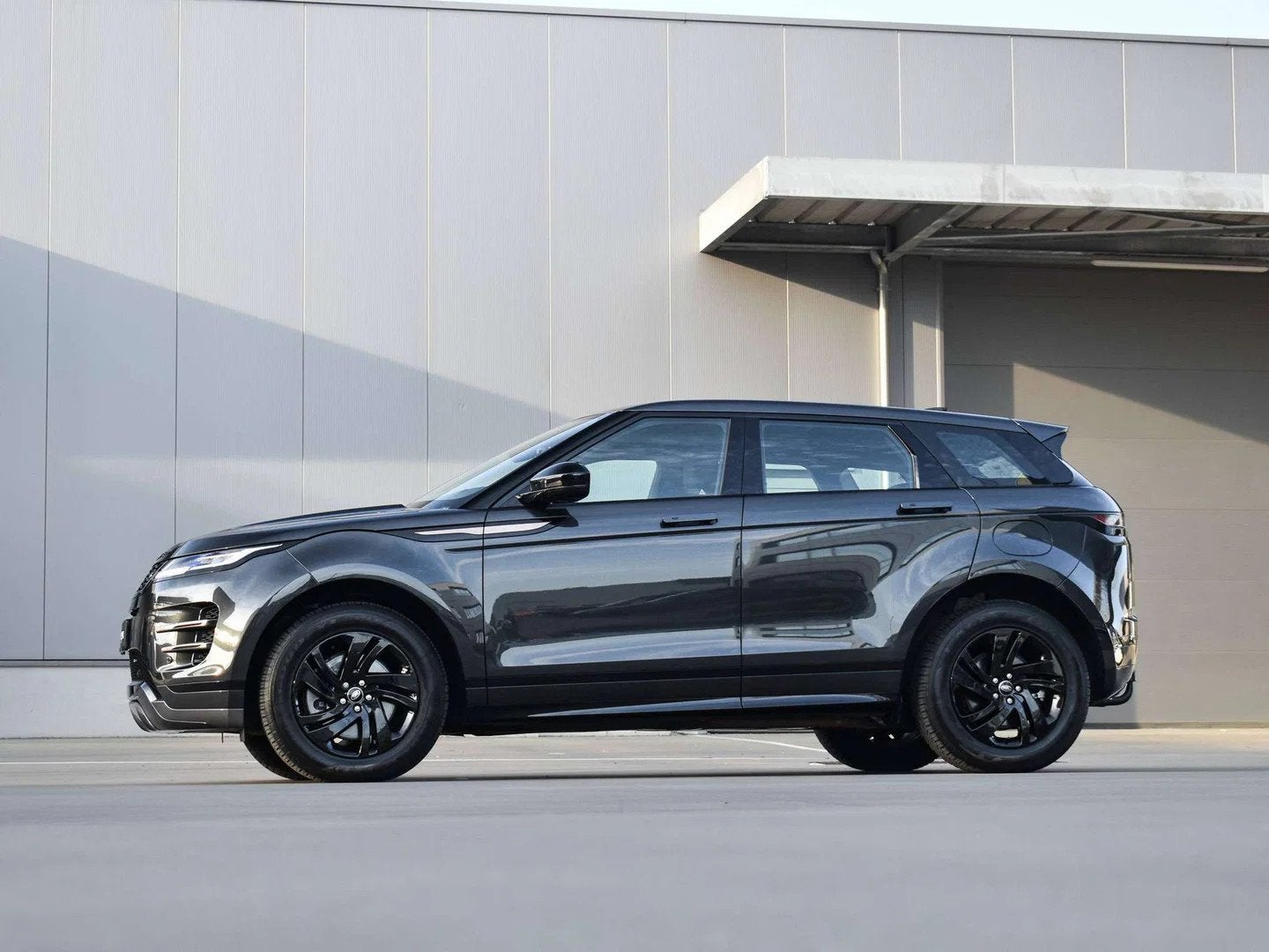 Land Rover Range Rover Evoque P300e R-DYNAMIC S - PHEV - AWD, Auto's, Automaat, Leder, Bedrijf, 5 zetels