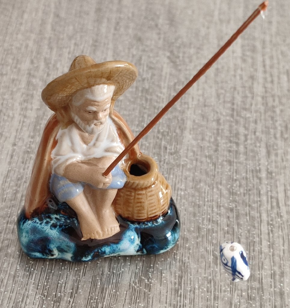 Statuette céramique Mudman 9 cm - Pêcheur chinois au panier, Enlèvement, Comme neuf