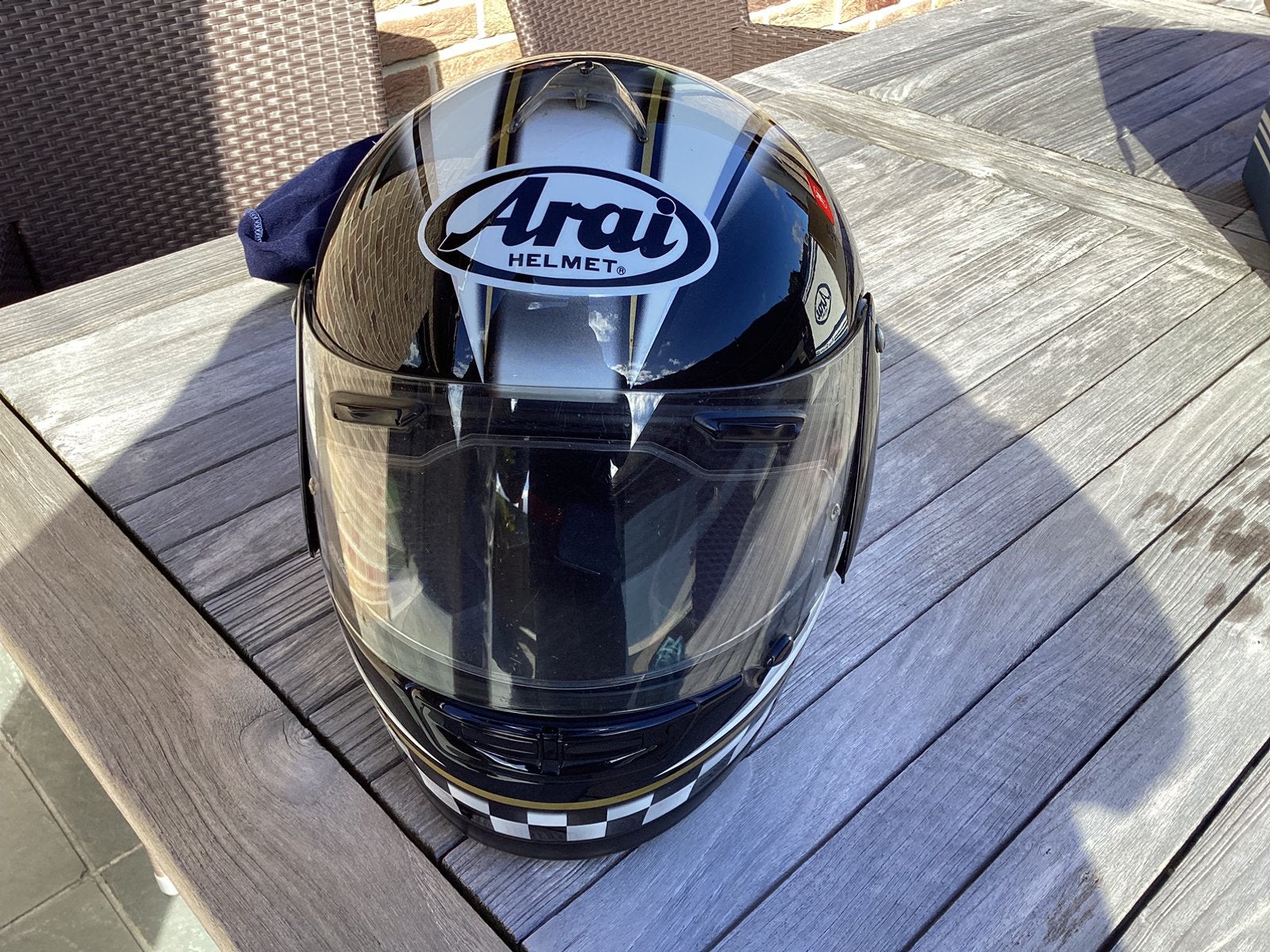 Casque ARAI, Enlèvement, Arai