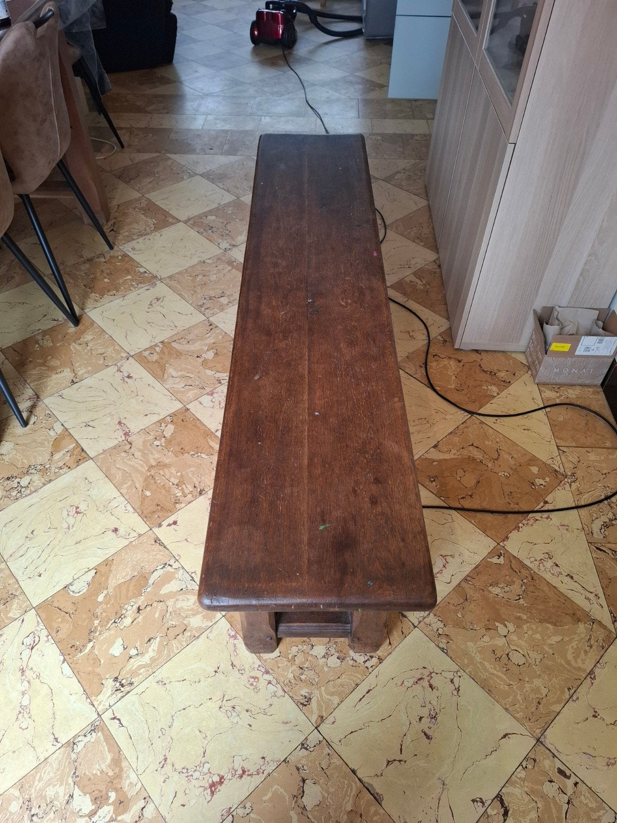 banc en chene., Enlèvement