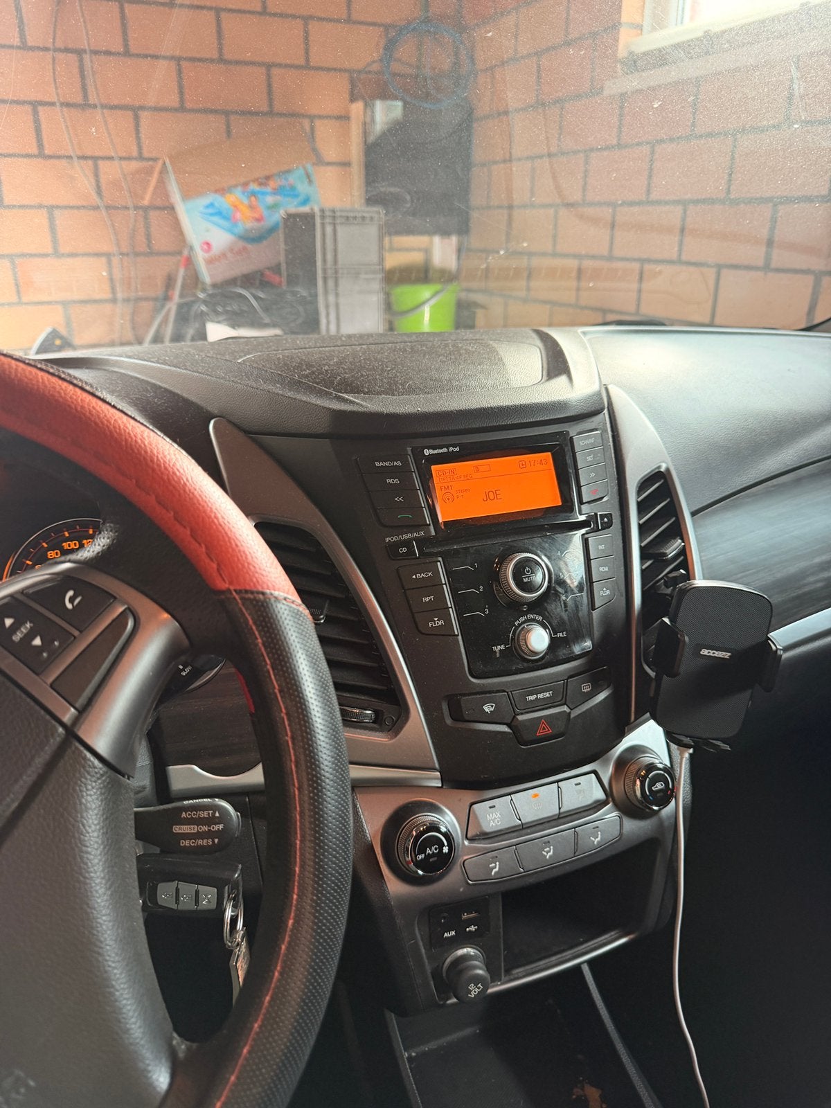 SsangYong Korando 2.0 benzine–2015–106.366 km–mooie-SUV, Autos, Rouge, Euro 5, Korando, Boîte manuelle