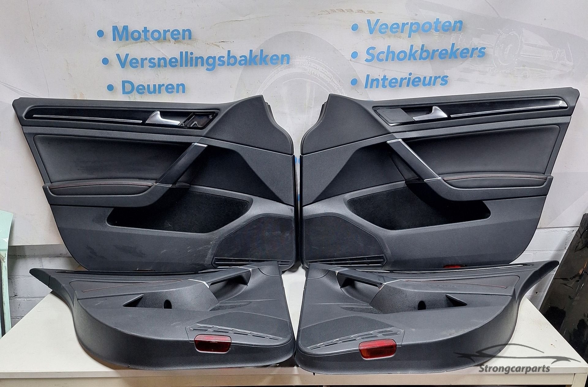 VW Golf VII 7 GTI deurpaneel set met rode stiksels leder 5D., Auto-onderdelen, Gebruikt, -, Volkswagen, -