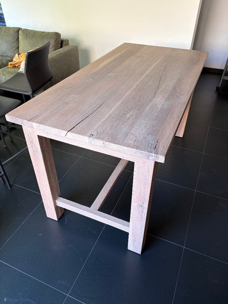 Massieve eiken bartafel geschikt voor 6 hoge stoelen, Huis en Inrichting, Ophalen, Robuust eiken tafel, 50 tot 100 cm, Zo goed als nieuw