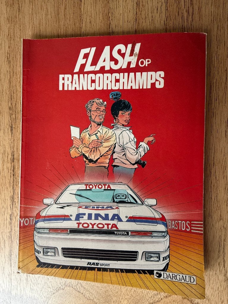 Flash op Francorchamps – Toyota – 1e druk 1988, Une BD, Enlèvement ou Envoi, Utilisé