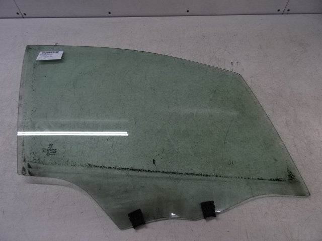 VITRE AVANT DROITE Peugeot 208 I (CA / CC / CK / CL), Kontakt-peugeot@peugeot.com, Utilisé, Peugeot Deutschland GmbH, Bahnhofsplatz
65423  Rüsselsheim, DE