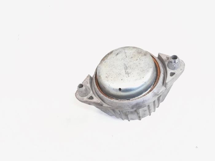Support moteur d'un Mercedes E-Klasse, 3 mois de garantie, Utilisé, -, -