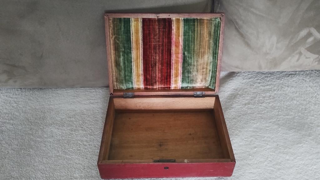 oude houten naaidoos naaikist roodbruin mooi patina, Antiek en Kunst, Curiosa en Brocante, Ophalen of Verzenden