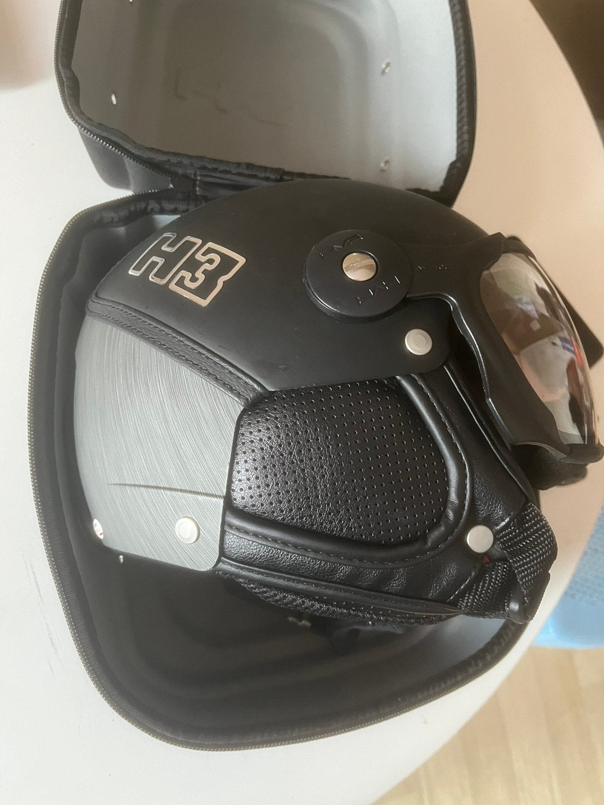 hmr 3, Motos, Enlèvement