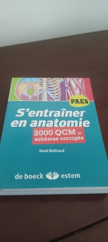 Anatomie - 2000 QCM et schémas corrigés- de boeck, Livres, Science, Enlèvement ou Envoi, Comme neuf, Autres sciences, De boeck