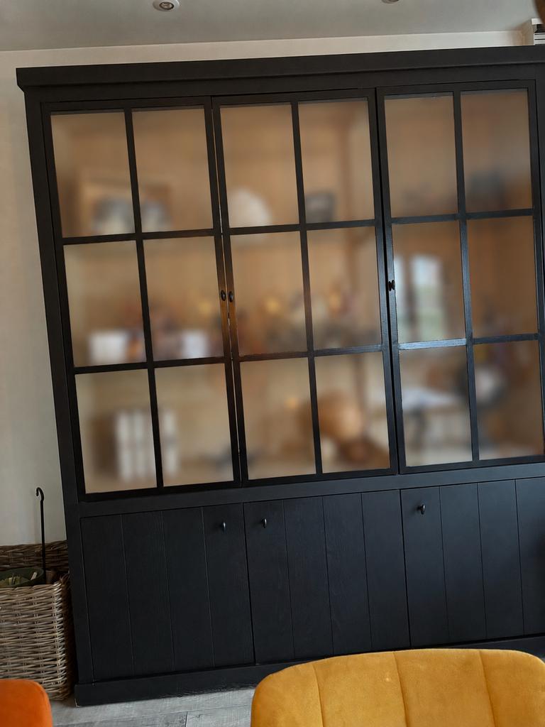 Zwarte vitrinekast / buffetkast industrieel – 185 x 220 cm, Huis en Inrichting, Ophalen, Zo goed als nieuw