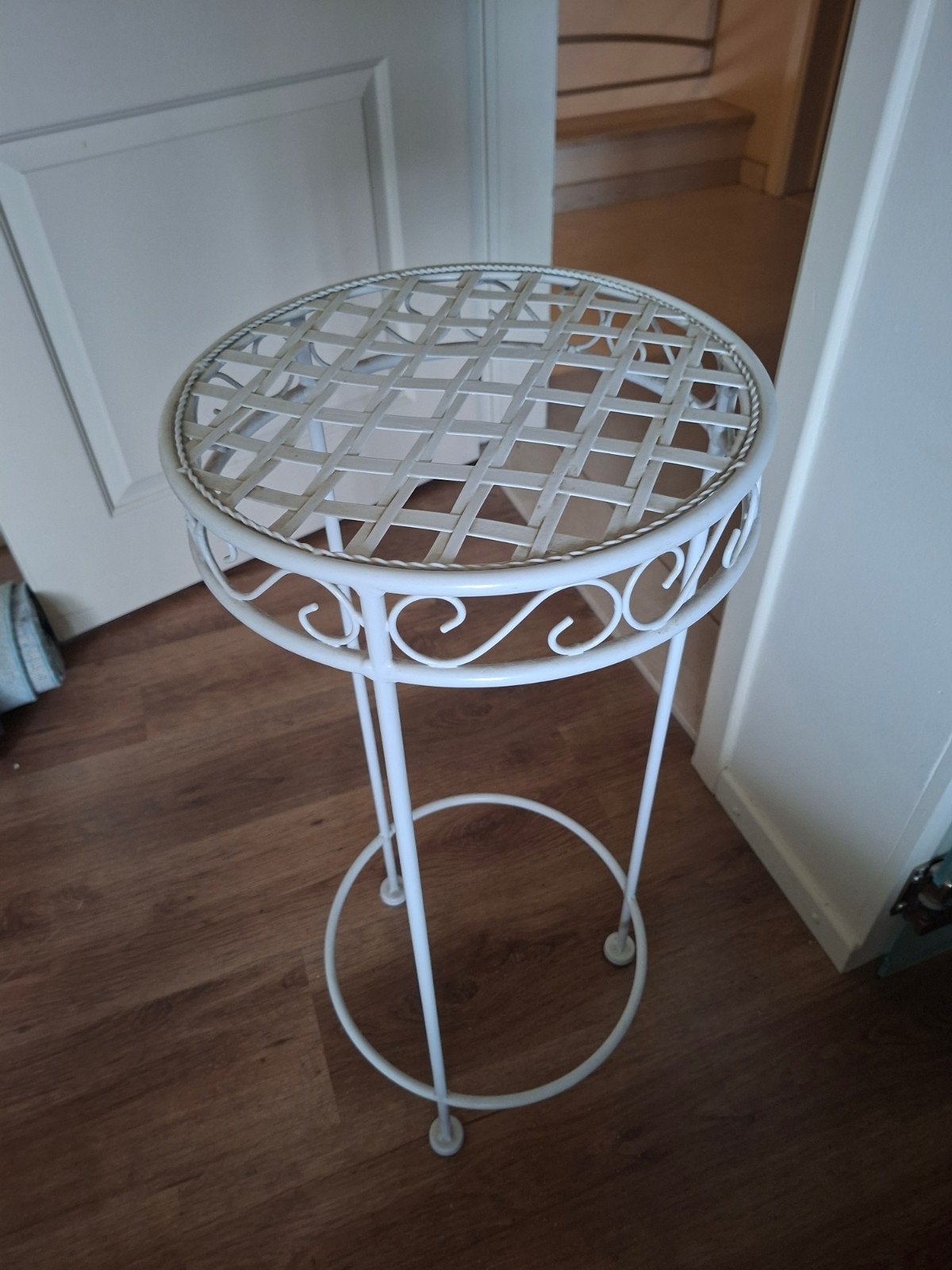 Staander voor plant, Ophalen