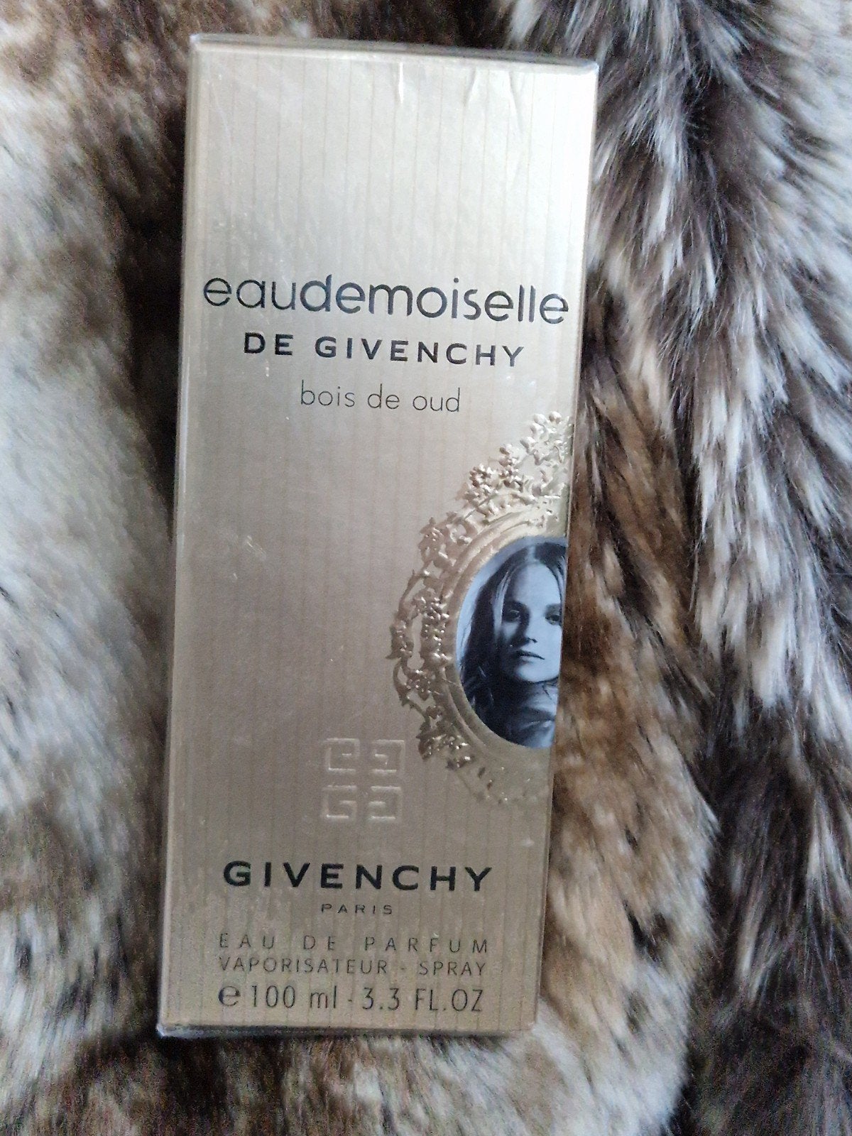 Givenchy Eaudemoiselle Bois de Oud – Eau de Parfum 100 ml, Enlèvement